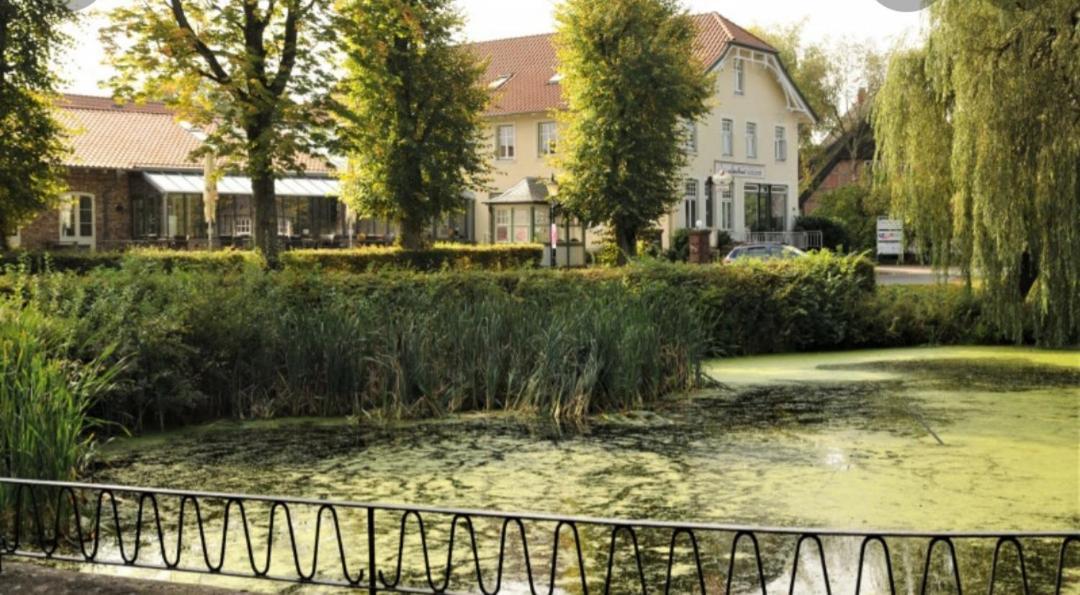 Landhaus Hoisdorf Hotell Exteriör bild